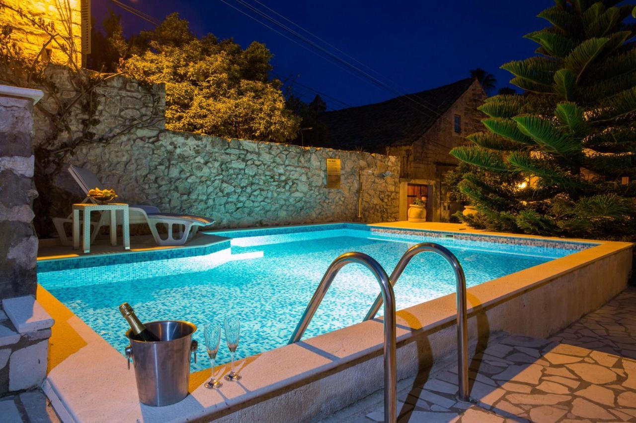 Apartments Kralj 2 챠브타트 외부 사진